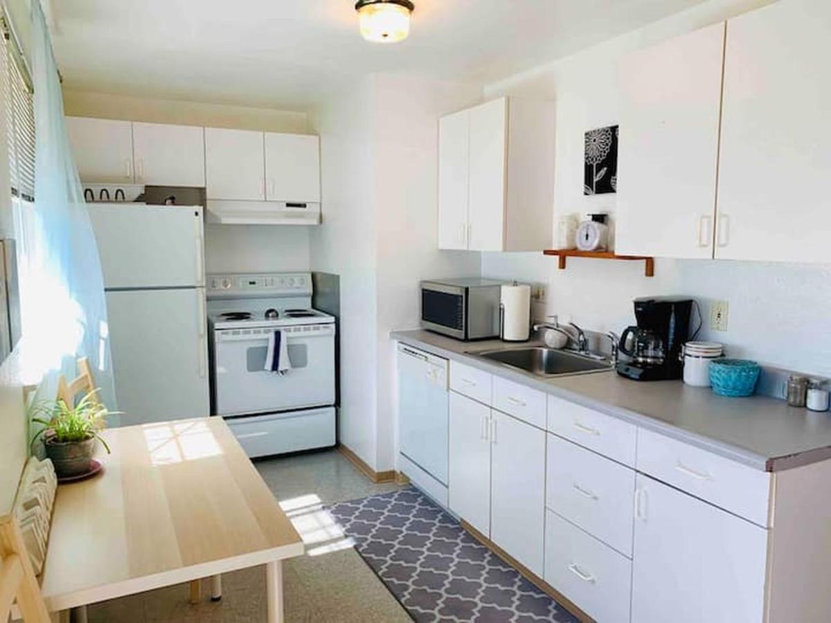 Unique, Convenient, Centrally Located Apartment Kent Bagian luar foto
