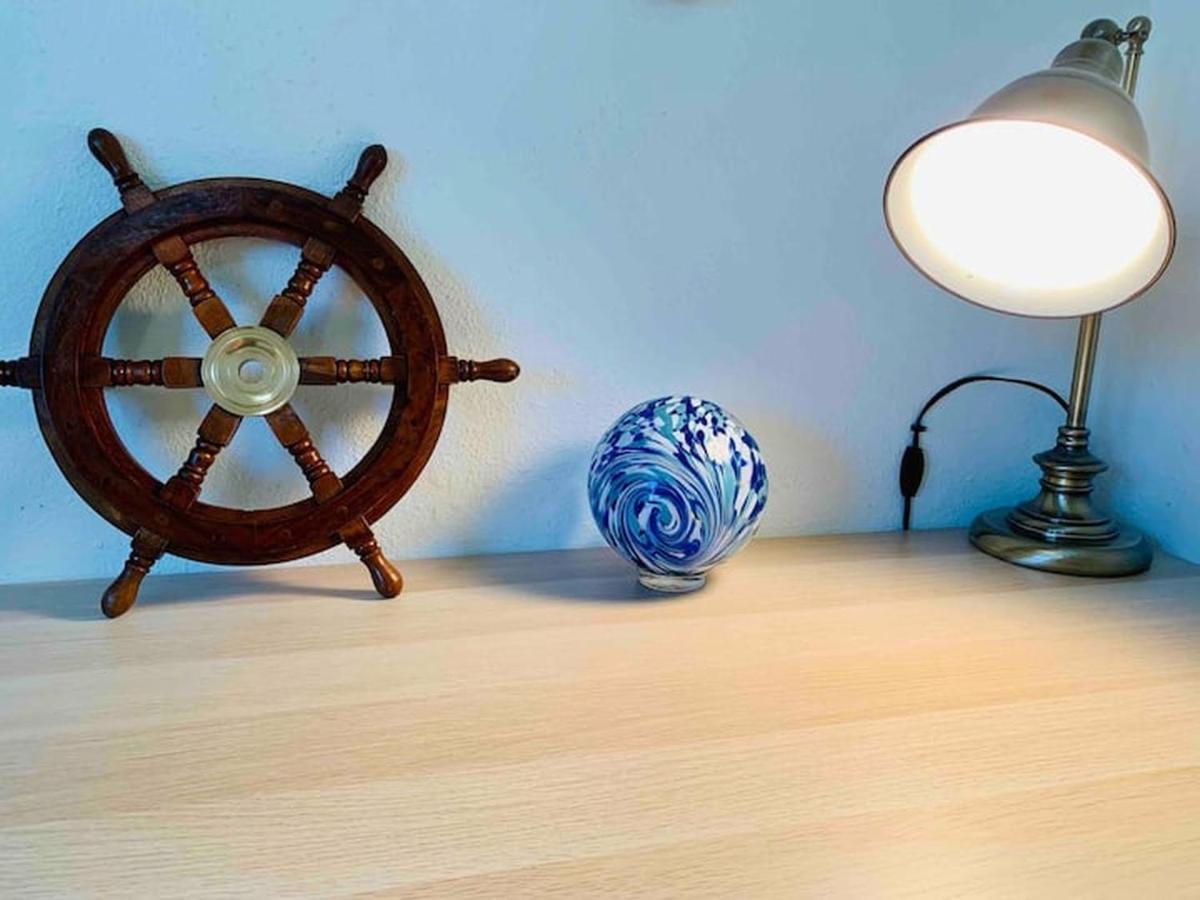 Unique, Convenient, Centrally Located Apartment Kent Bagian luar foto